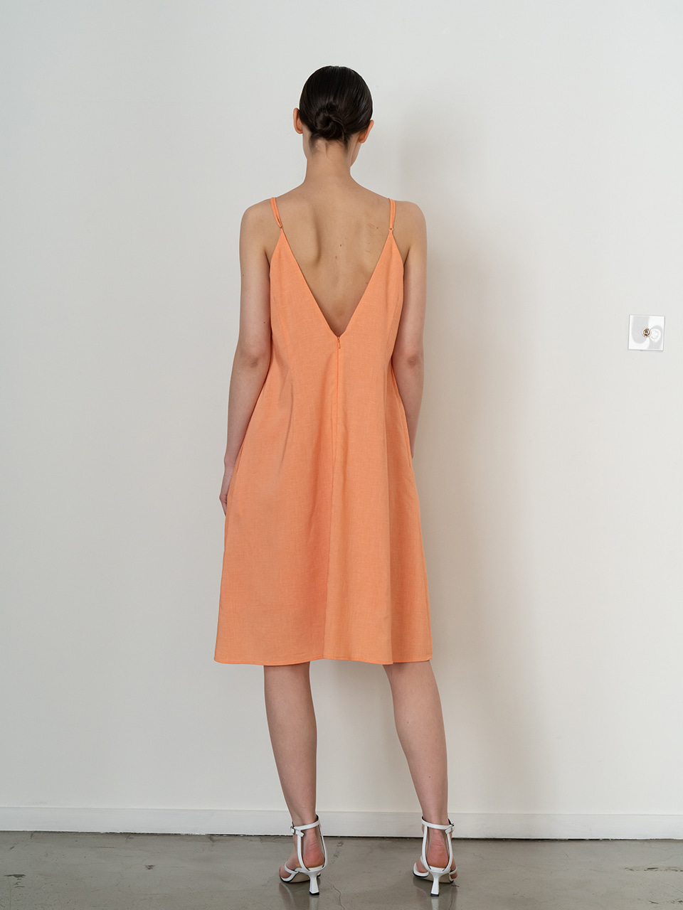 Linen V-Neck Sleeveless Dress — 4