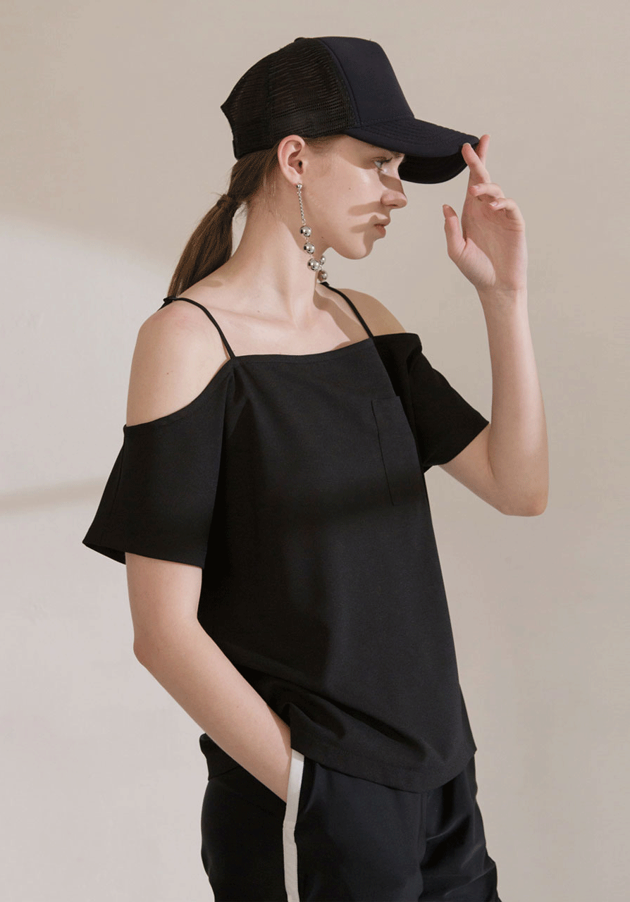 Open-Shoulder Top
